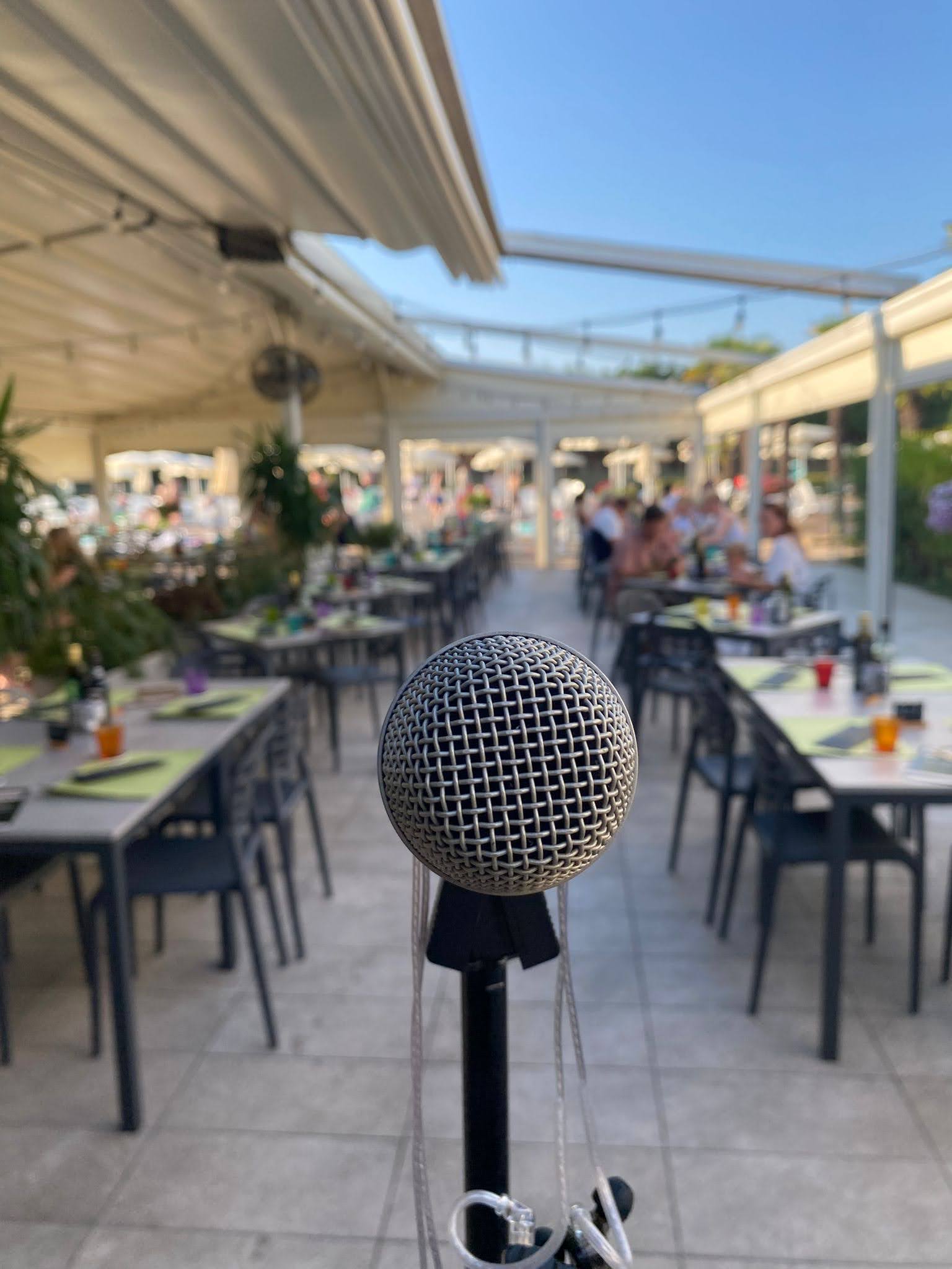 The White Keys: Accompagnamento musicale dal vivo per hotel, relais e strutture ricettive sul Lago di Garda e Nord Italia